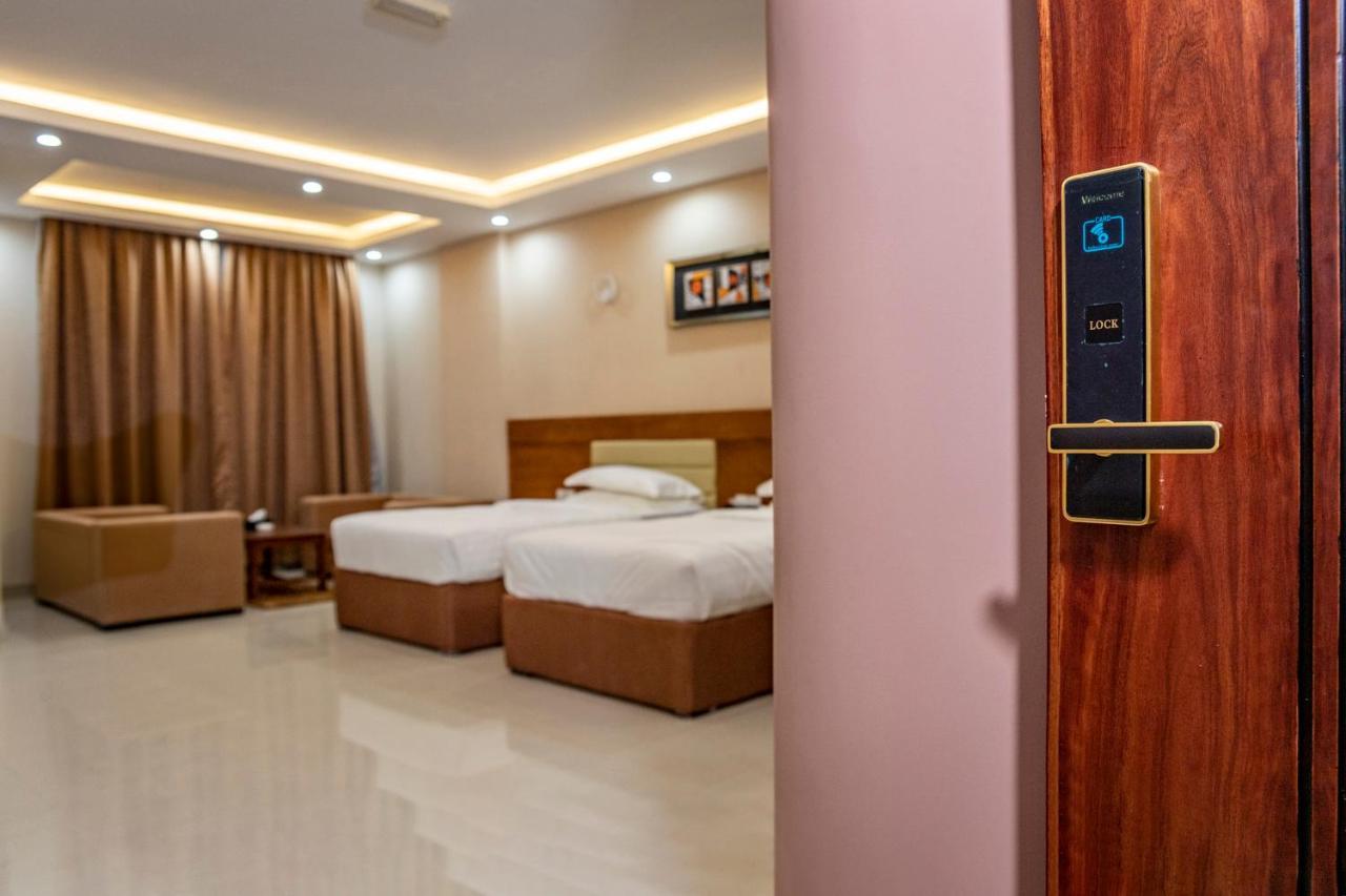 Red-5 - Al Safa Suites Salalah Buitenkant foto